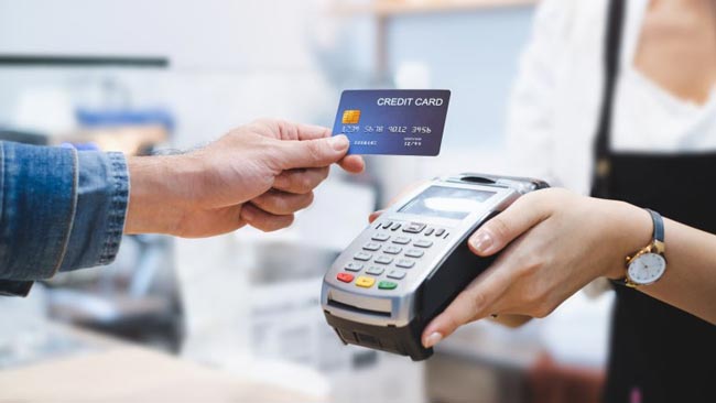 Thanh toán qua thẻ tín dụng hoặc chuyển khoản 