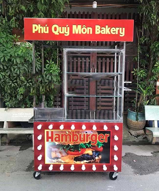 Xe bánh mì hamburger Phú Quý Môn bakery