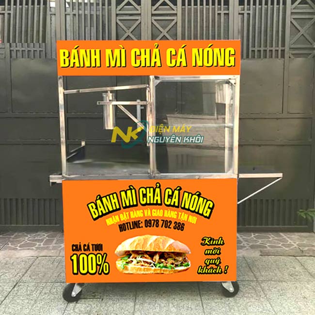 xe day ban banh mi 1m 6 Tủ bánh mì chả cá nhỏ gọn mini