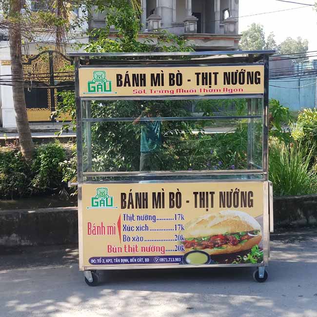 Xe bánh mì thịt xiên 