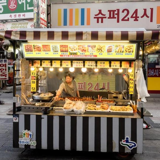 Xe bán đồ ăn đường phố Hàn Quốc hấp dẫn