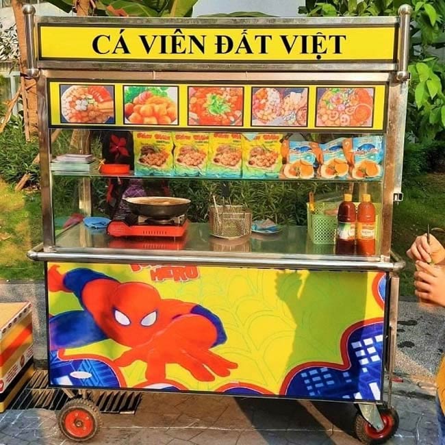 Xe bán cá viên Đất Việt