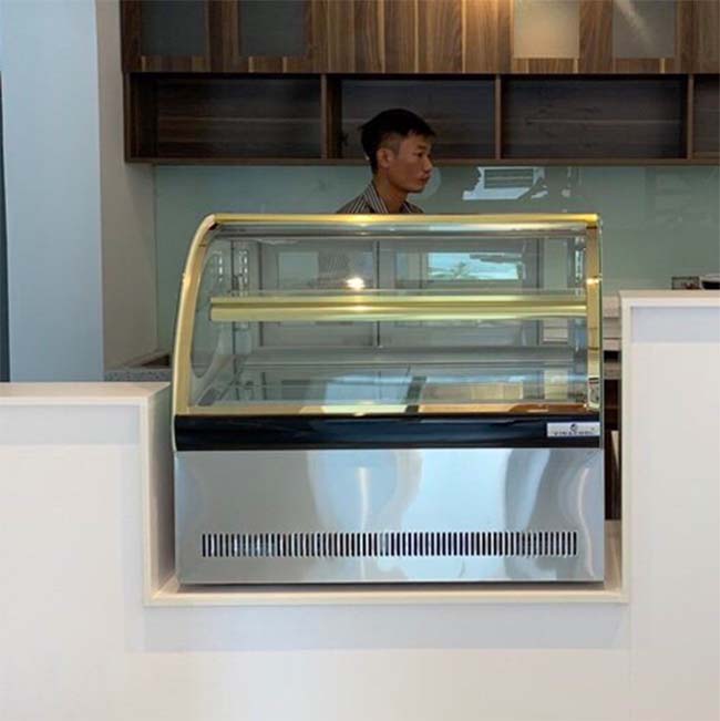Tủ bánh kem 90cm kính cong 2 tầng