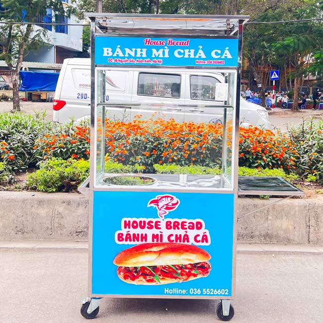 Xe bánh mì chả cá Đà Nẵng