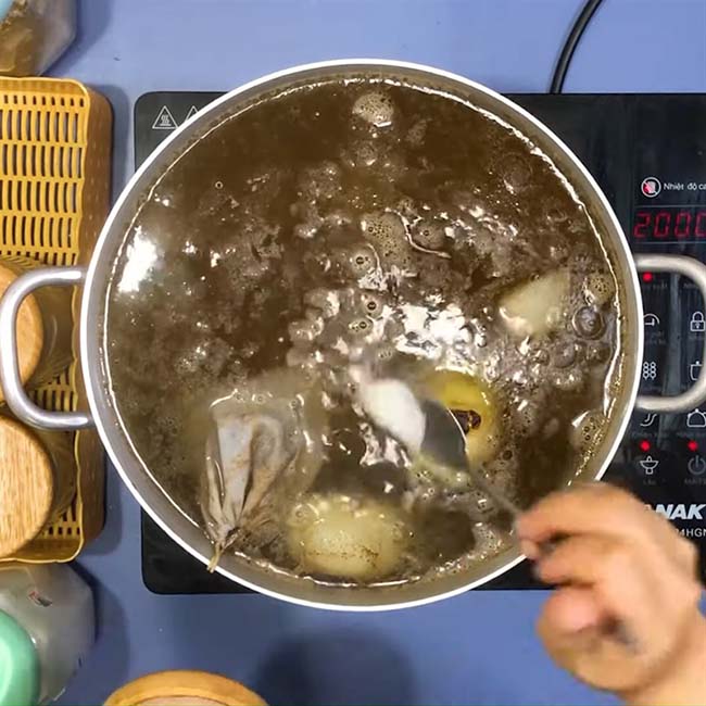 Nấu nước lèo 