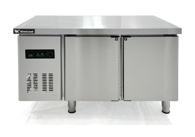 Tủ đông bàn chặt 1m2