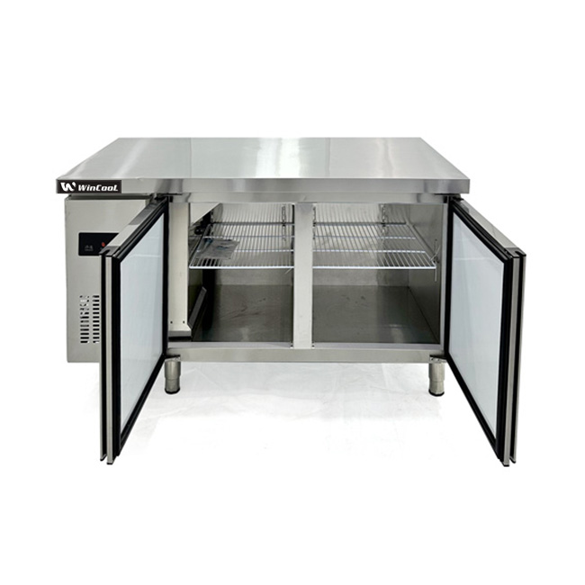 Tủ mát bàn chặt 1m2 260L (làm lạnh quạt gió)