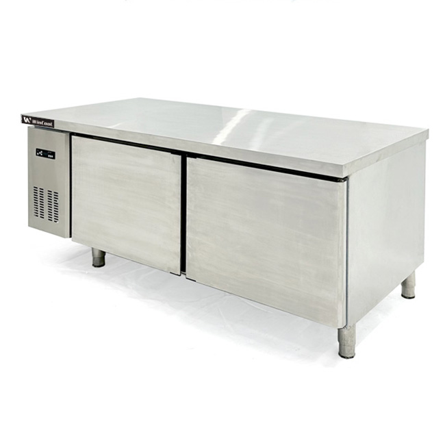 Tủ mát bàn chặt 1m8 460L làm lạnh quạt gió