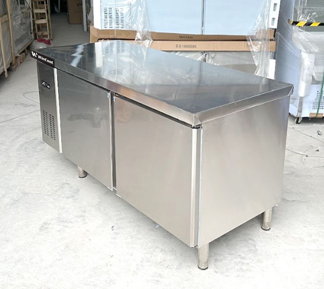 Cấu tạo b&ecirc;n ngo&agrave;i tủ