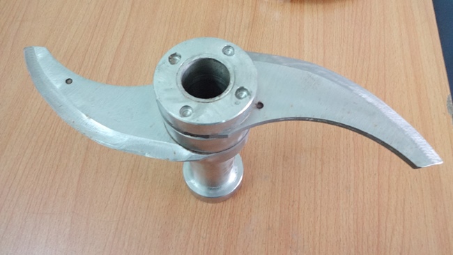 Lưỡi dao 2 cánh có trục giữa
