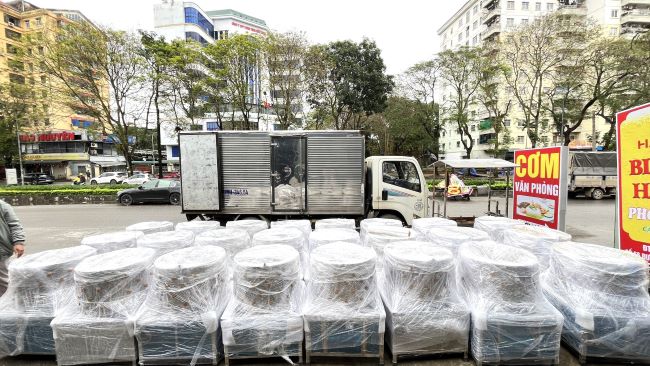 Xuất hàng số lượng lớn đi các tỉnh