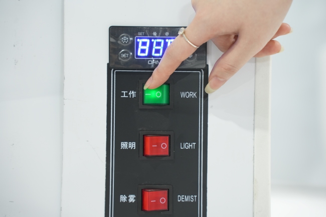 Bảng điều khiển tủ bánh kem