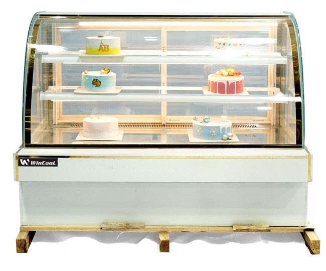 Tủ bánh kem 1m5 kính cong 3 tầng Mới