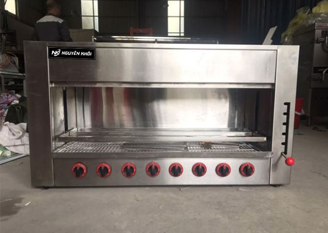 Chất liệu inox sáng bóng