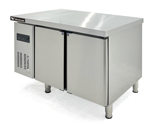 Tủ đông bàn chặt 260L