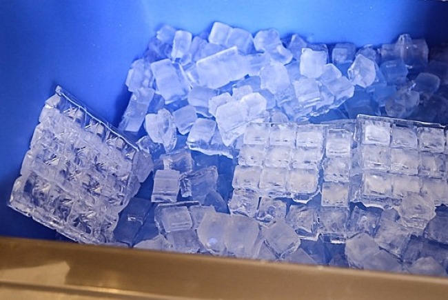 Khoang chứa đá viên