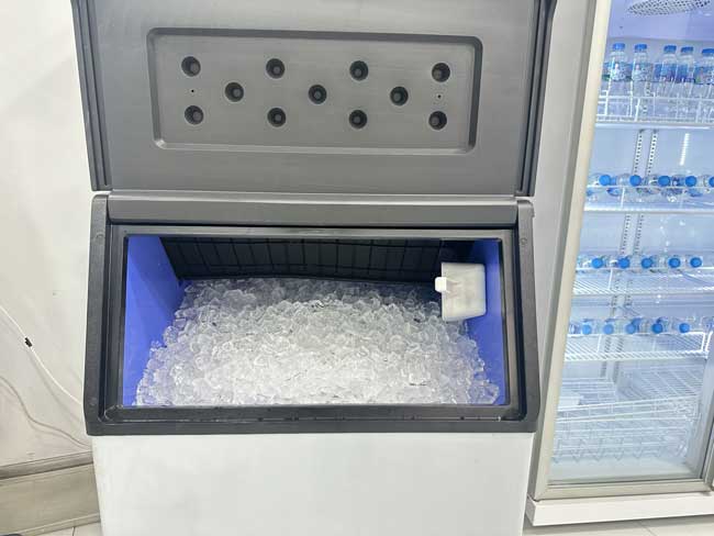 Nắp thùng máy đá