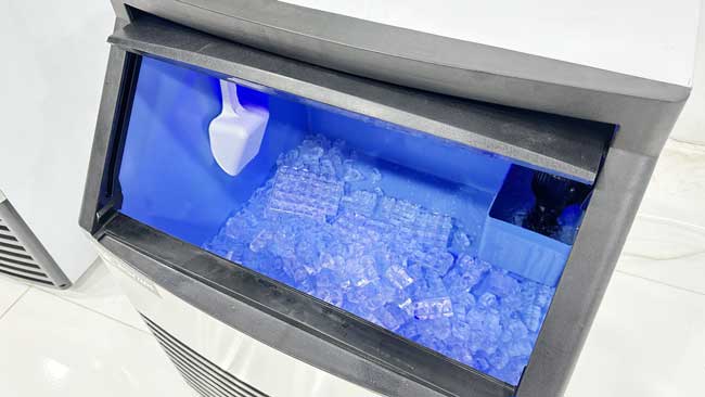 Thùng chứa đá sản xuất