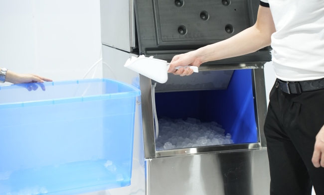 Xẻng xúc đá kèm theo máy