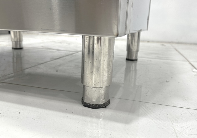 Chân bếp điều chỉnh độ cao