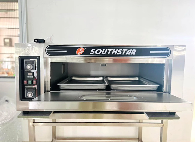 L&ograve; nướng southstar khoang nướng rộng r&atilde;i
